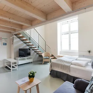 Vorgarten - Central, New And Stylish For Your Comfortable In Вена