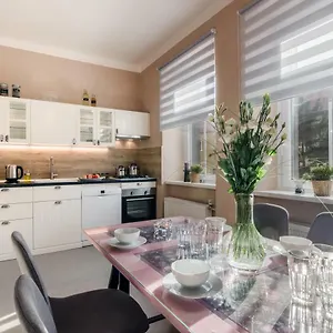 ellenőrizze a rendelkezésre állást
